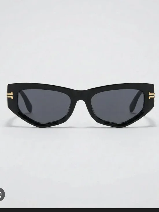 Fifth & Ninth Wren Black Sunglasses - Picture 2 of 6